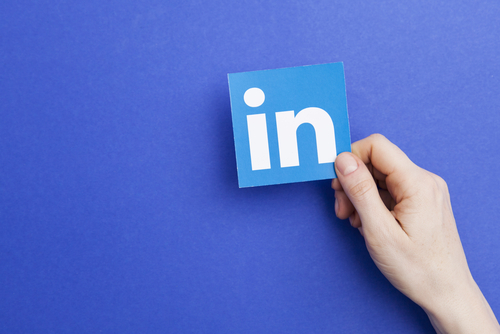 how to become a LinkedIn influencer
